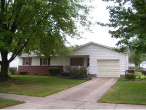 1209 Jackson Boulevard Rochester, IN 46975 - Photo 1 of 3