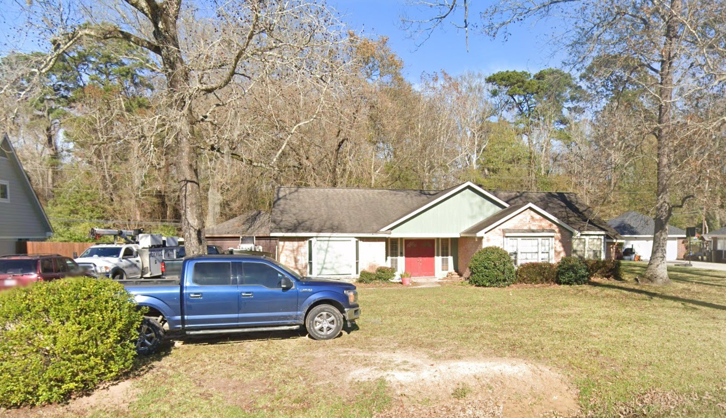 a view of outdoor space yard and patio