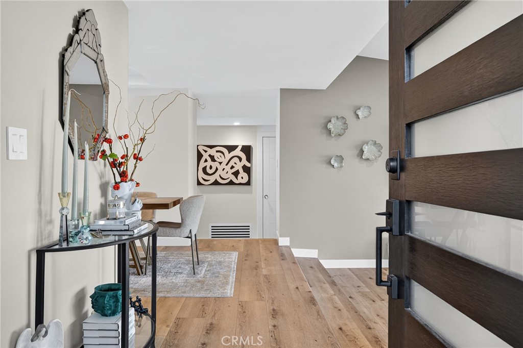 5 Cypress Way Rolling Hills Estates, CA 90274 - Photo 1 of 45 a view of a living room