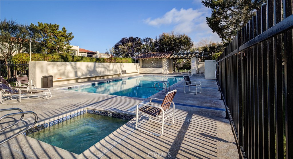 5 Cypress Way Rolling Hills Estates, CA 90274 - Photo 45 of 45 a view of a backyard with sitting area
