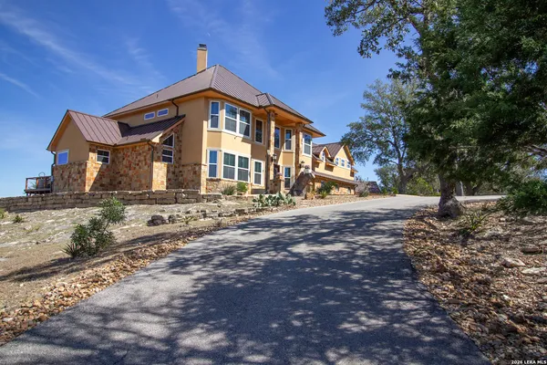 $1,350,000 | 116 Lake Side Drive, Boerne, TX 78006