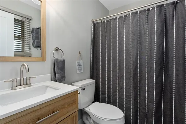 $540,000 | 22612 North Prestige Drive, Holt, MO 64048