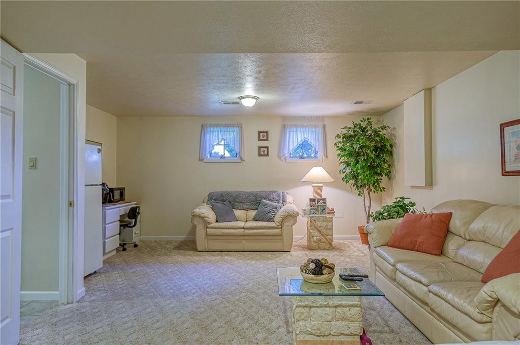103 Shepperd Drive Butler, PA 16002 - Photo 19 of 25 Gallery Image 19