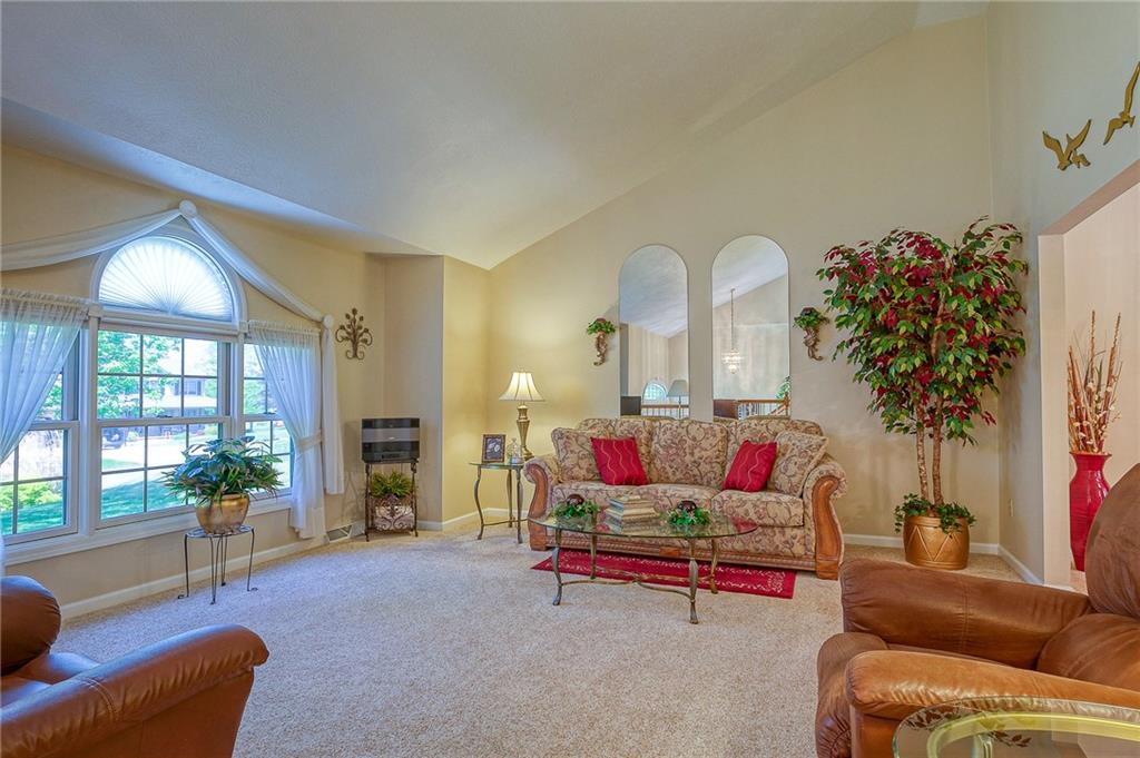 103 Shepperd Drive Butler, PA 16002 - Photo 4 of 25 Gallery Image 4