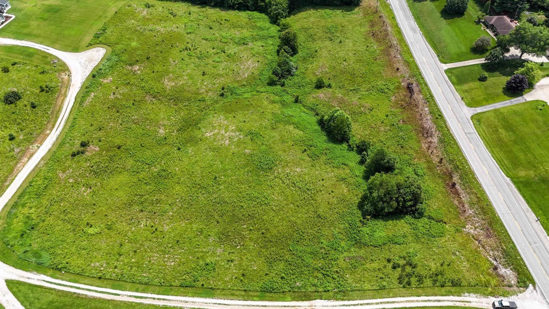 64 East State Road Huntingburg, IN 47542 - Photo 2 of 2