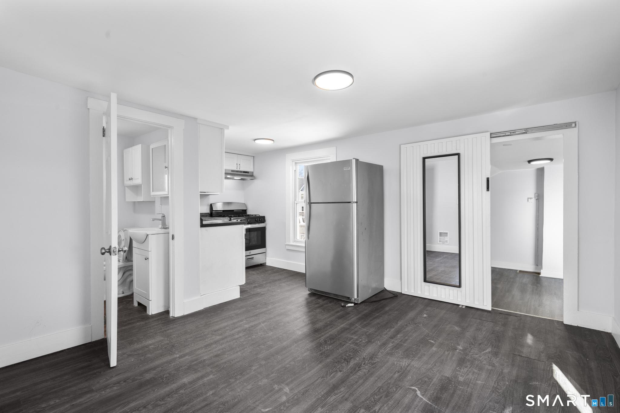 59 Pine Street Hamden, CT 06514 - Photo 19 of 39