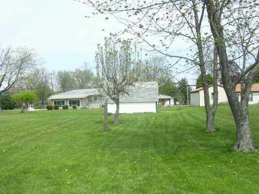 4119 Southwest Circle Springfield, OH 45504 - Photo 4 of 8