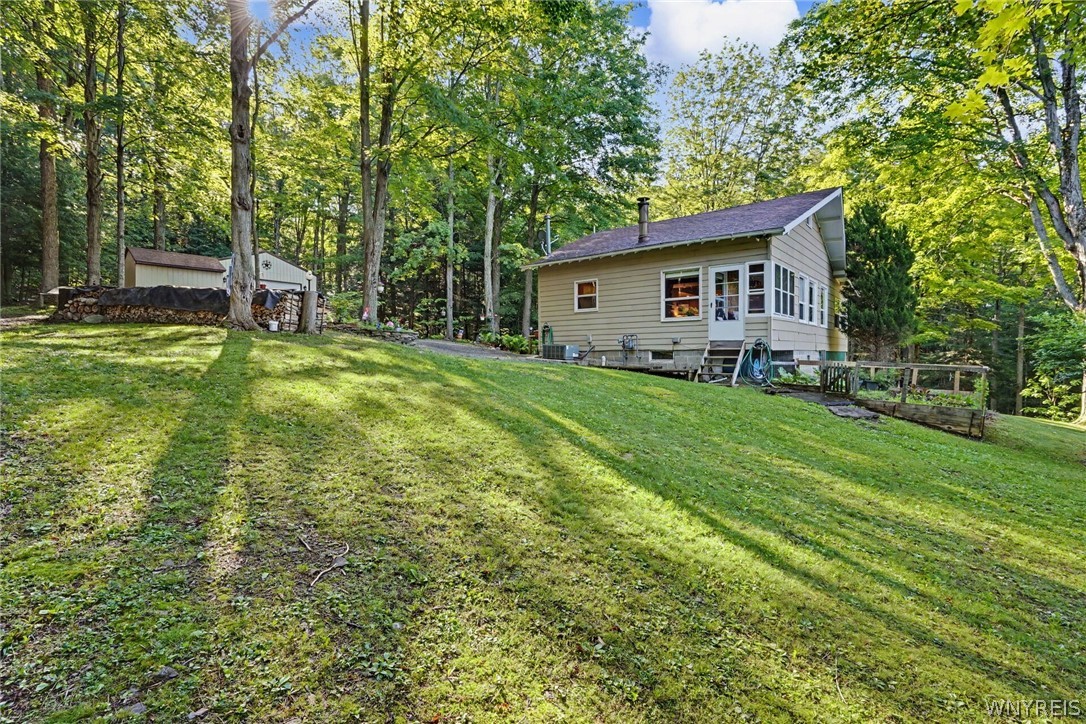 9371 South Protection Road Holland, NY 14080 - Photo 5 of 33