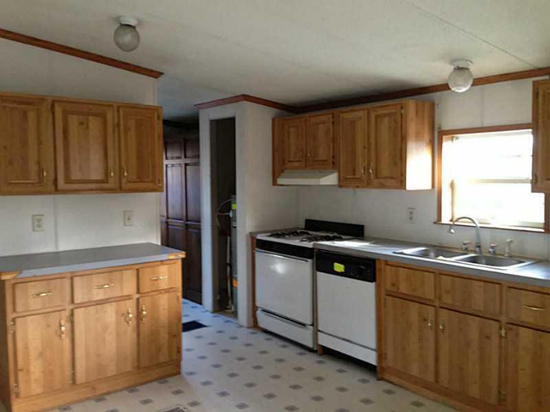 139 Academy Road Bowdoin, ME 04287 - Photo 14 of 35 Kitchen.
