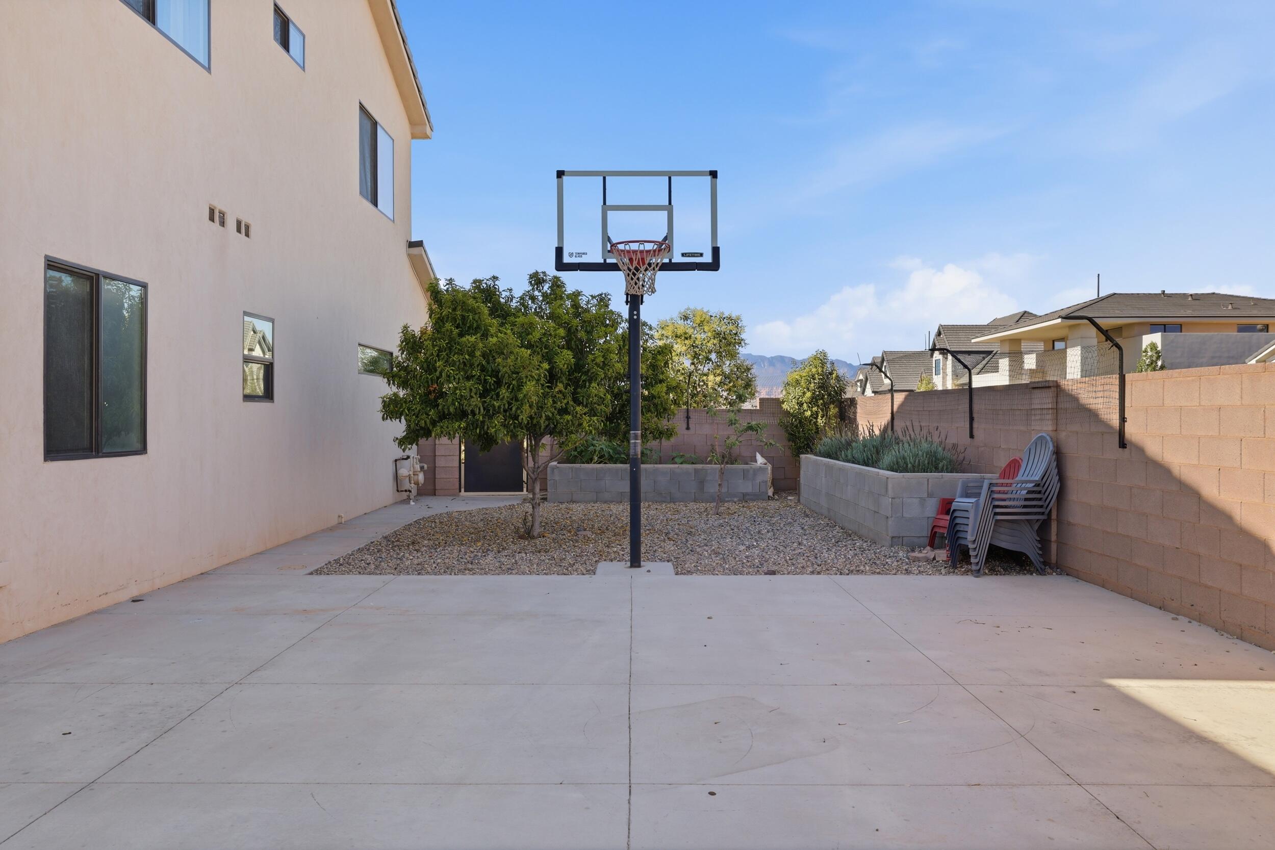 2976 Sycamore Lane St. George, UT 84790 - Photo 69 of 79 458a3842