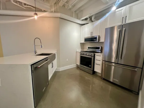 $3,000 | 305 Webster Avenue, Unit 105, Cambridge, MA 02141
