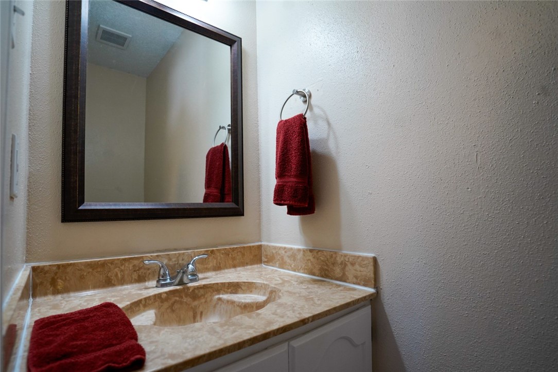 6702 Everhart Road, Unit E102 Corpus Christi, TX 78413 - Photo 15 of 19