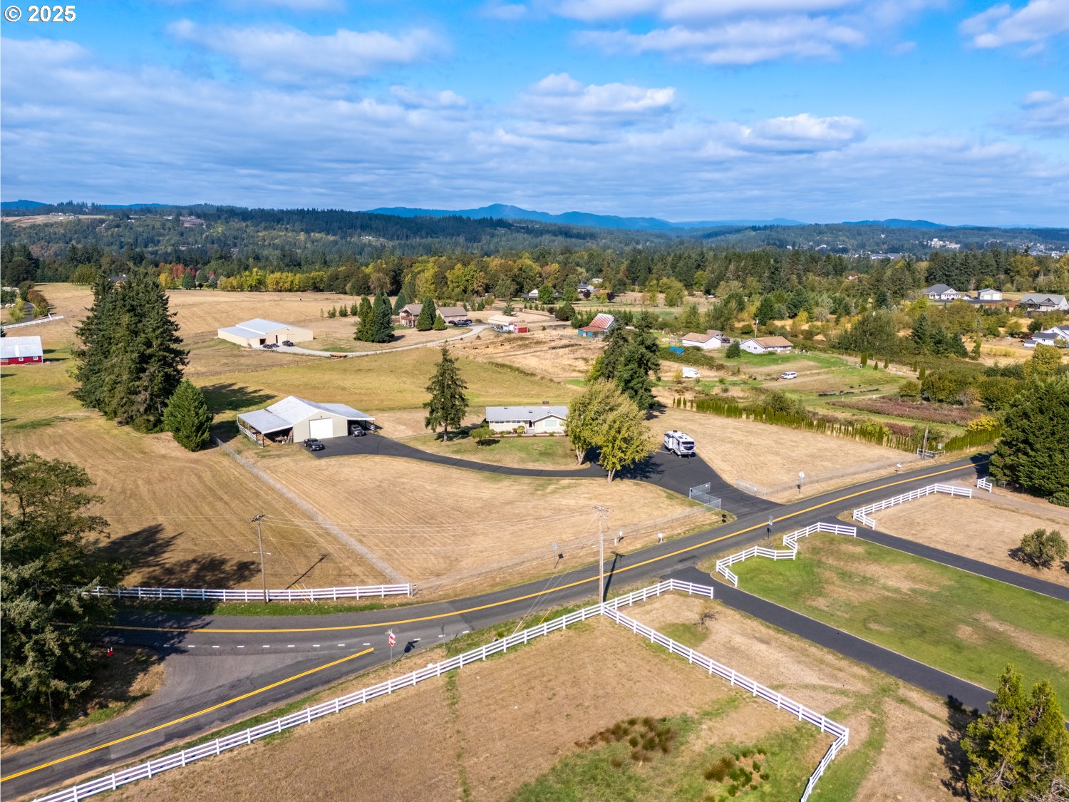 4510 Northwest 324th Street Ridgefield, WA 98642 - Photo 34 of 35 a view of an ocean and city