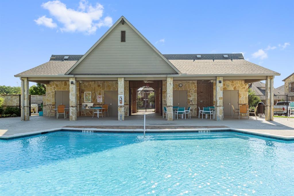 1013 Butterfly Lane Justin, TX 76247 - Photo 4 of 9