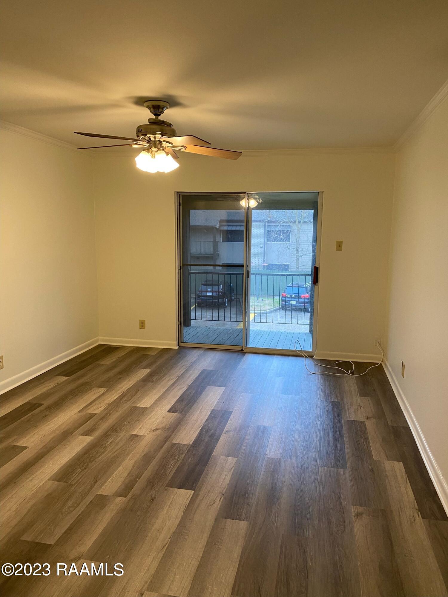 220 Doucet Road, Unit 217C Lafayette, LA 70503 - Photo 5 of 5 living