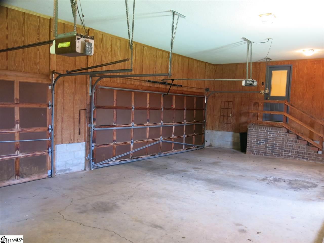 406 Brittany Park Anderson, SC 29621 - Photo 8 of 36 3 car garage