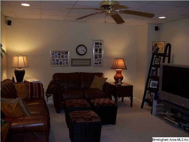 1019 Oak Tree Road Birmingham, AL 35244 - Photo 18 of 21