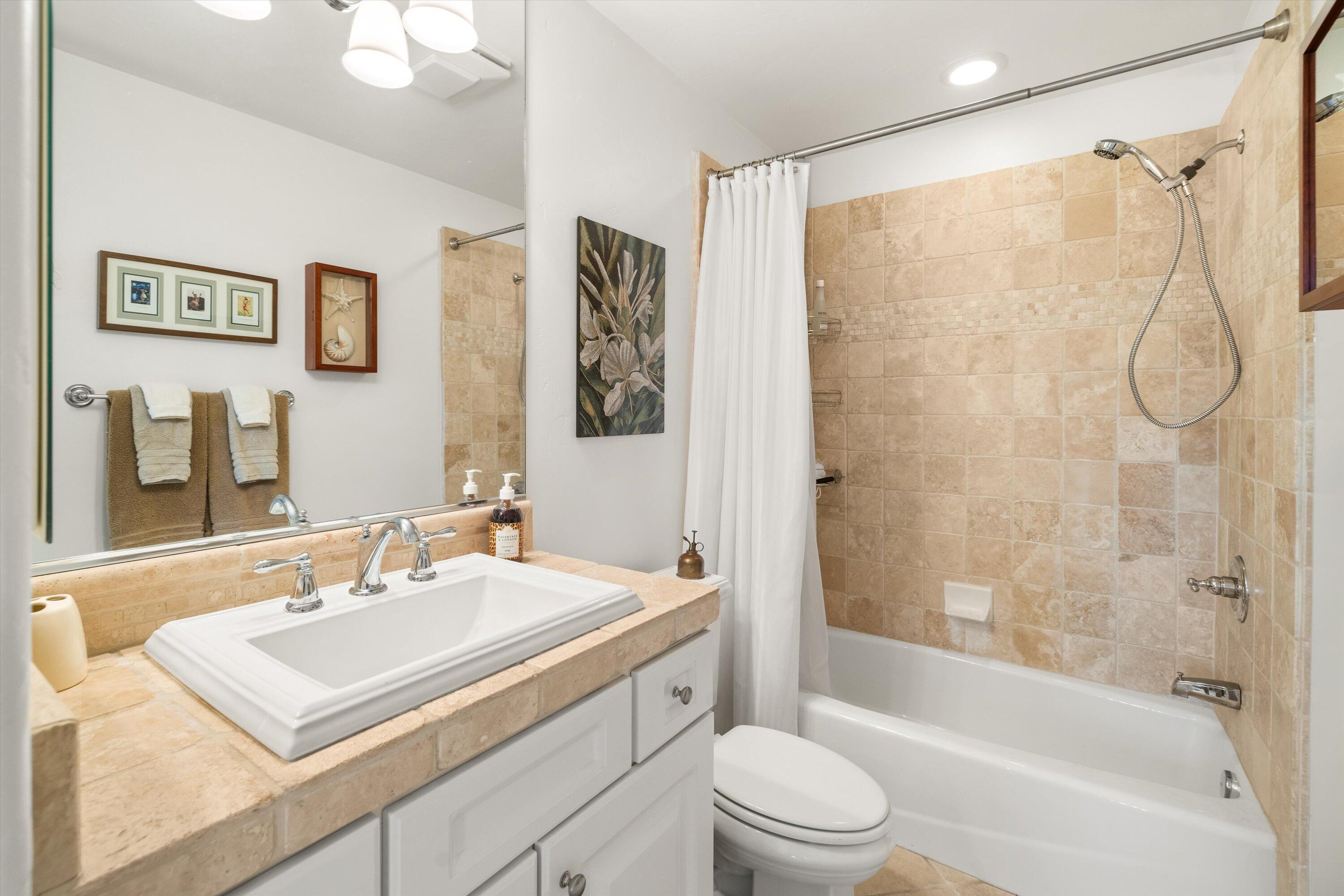 220 Santa Barbara Street, Unit D Santa Barbara, CA 93101 - Photo 11 of 18 2nd bedroom ensuite bath