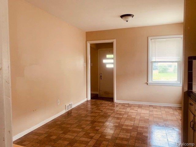 21183 Nummer Street Warren, MI 48089 - Photo 11 of 21