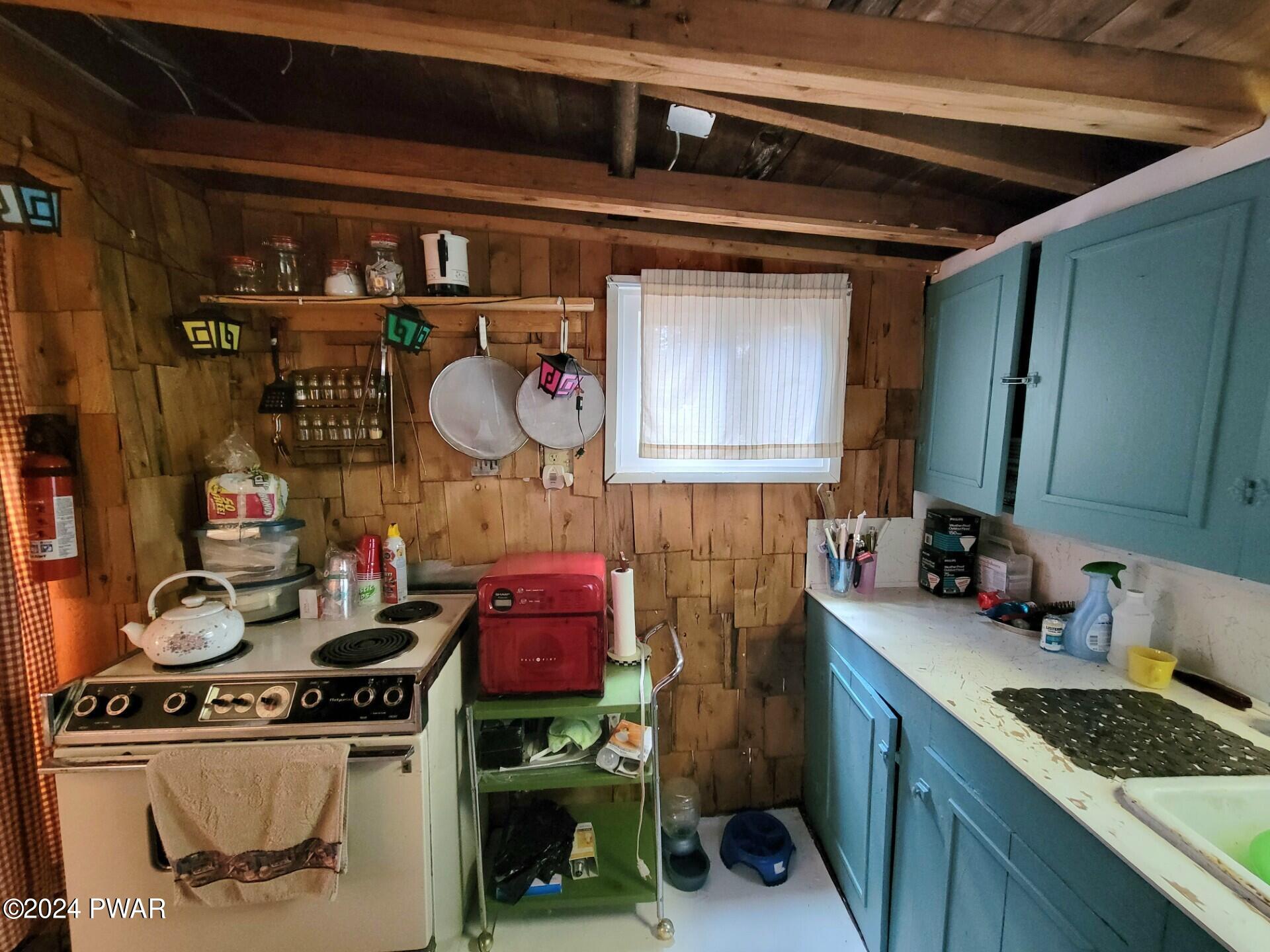 120 Outlet Road Dingmans Ferry, PA 18328 - Photo 13 of 22 23