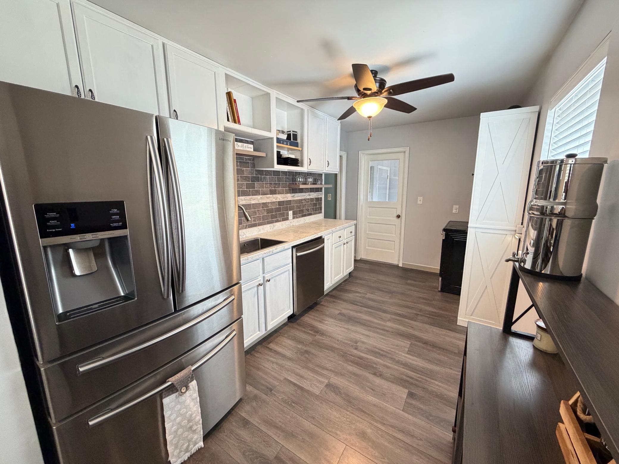 435 4th Street Southwest Plainview, MN 55964 - Photo 5 of 17