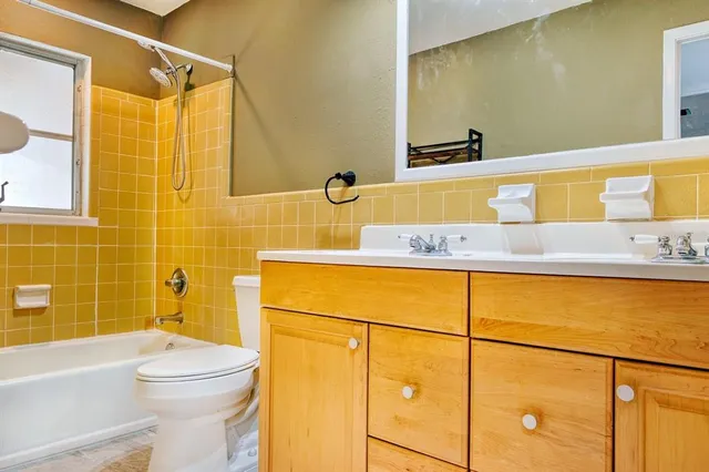 $3,750 | 1606 Northwest 22nd Street, Gainesville, FL 32605