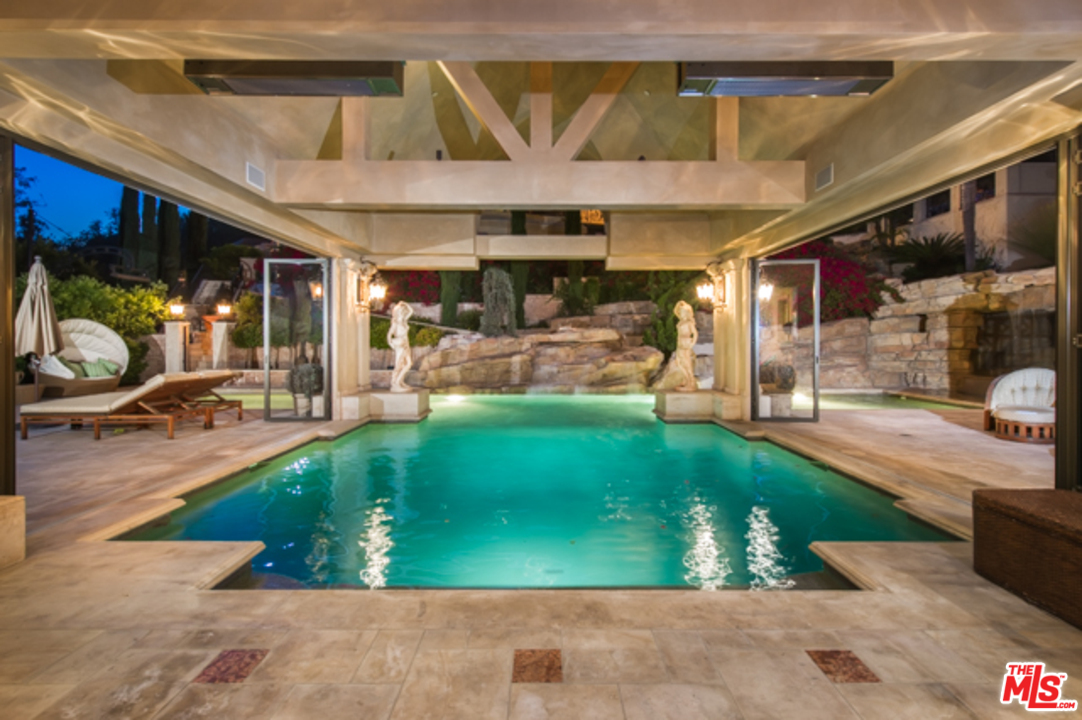 11459 Bellagio Road Los Angeles, CA 90049 - Photo 11 of 42