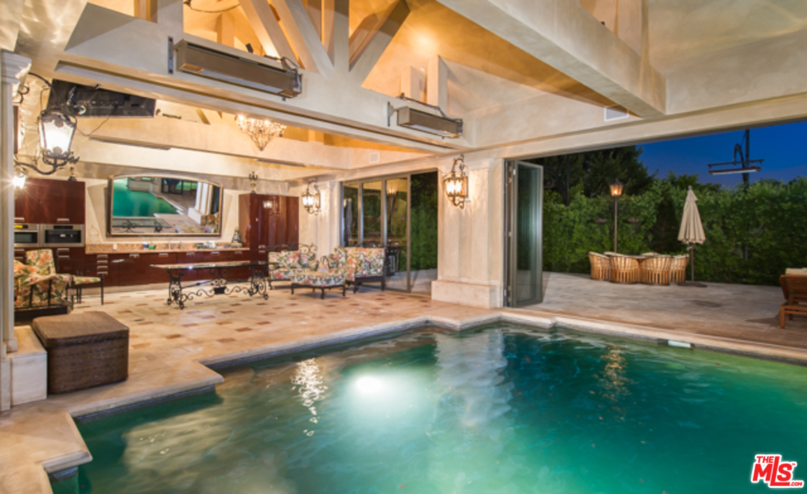 11459 Bellagio Road Los Angeles, CA 90049 - Photo 12 of 42