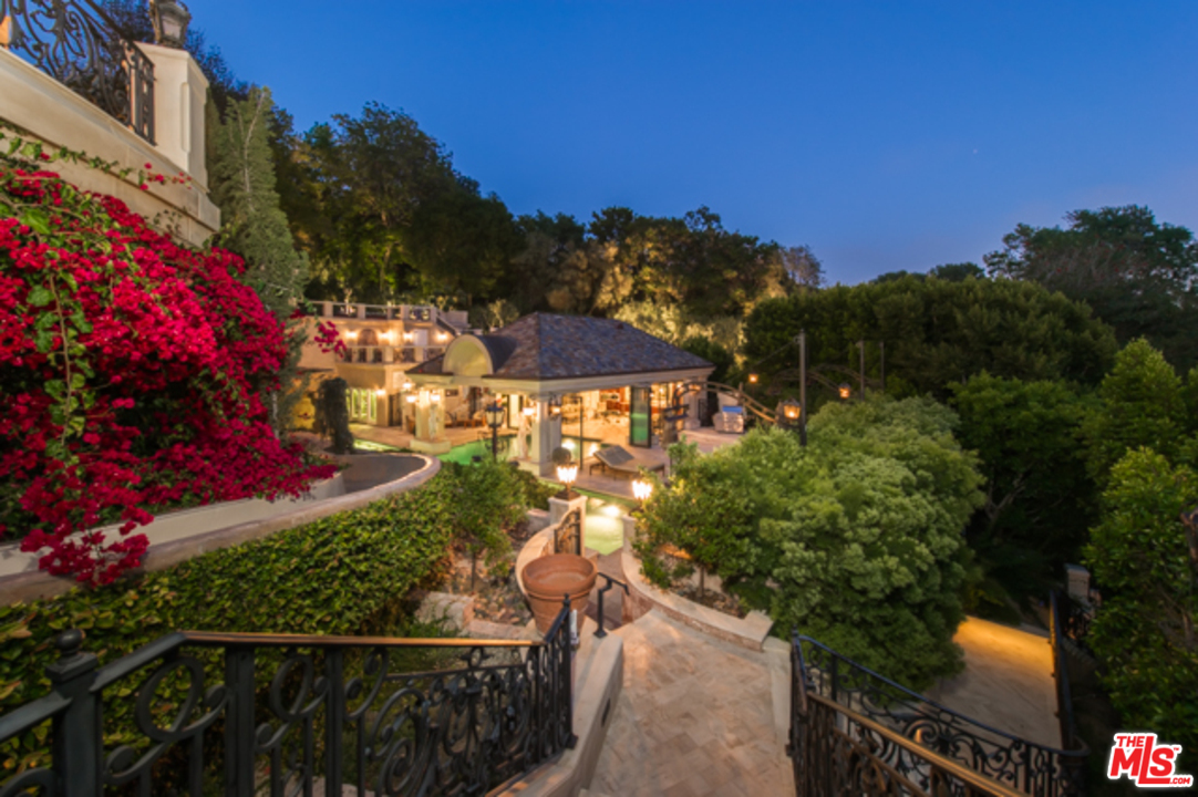 11459 Bellagio Road Los Angeles, CA 90049 - Photo 14 of 42