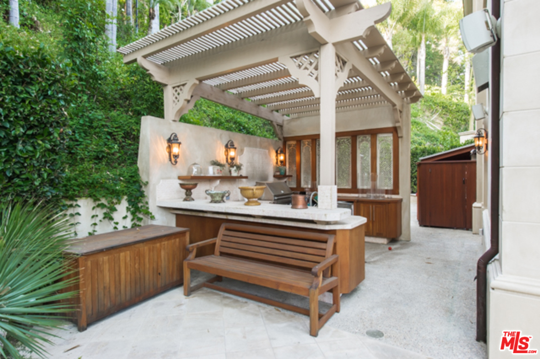 11459 Bellagio Road Los Angeles, CA 90049 - Photo 26 of 42