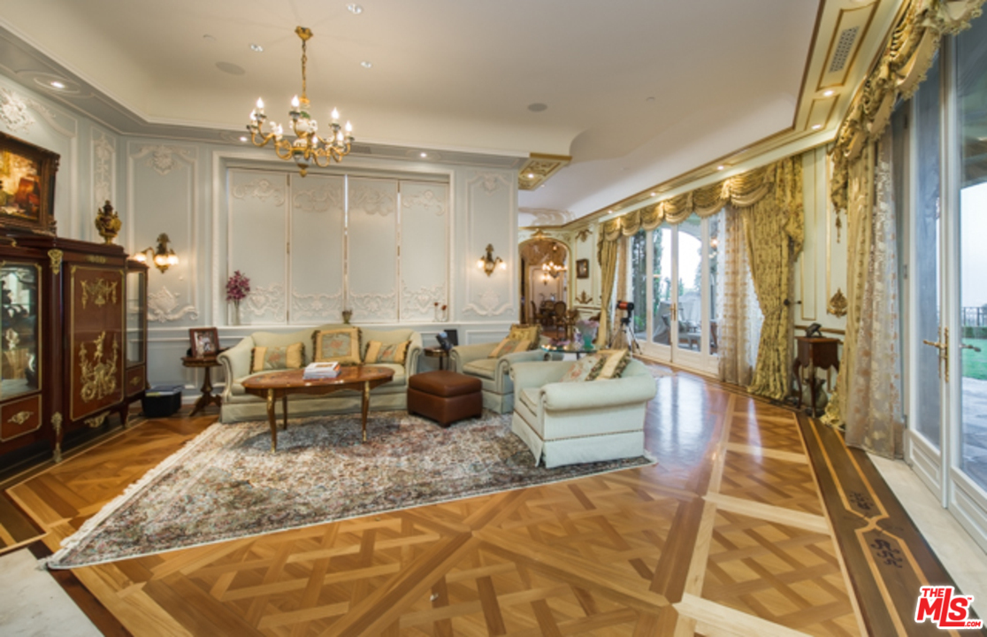 11459 Bellagio Road Los Angeles, CA 90049 - Photo 37 of 42