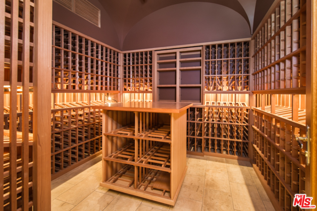 11459 Bellagio Road Los Angeles, CA 90049 - Photo 38 of 42