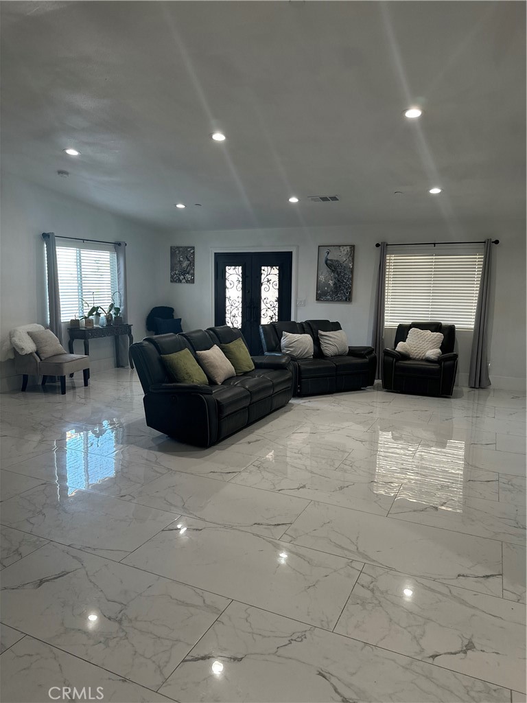 14426 Tumbleweed Road Phelan, CA 92371 - Photo 11 of 38 a living room with furniture