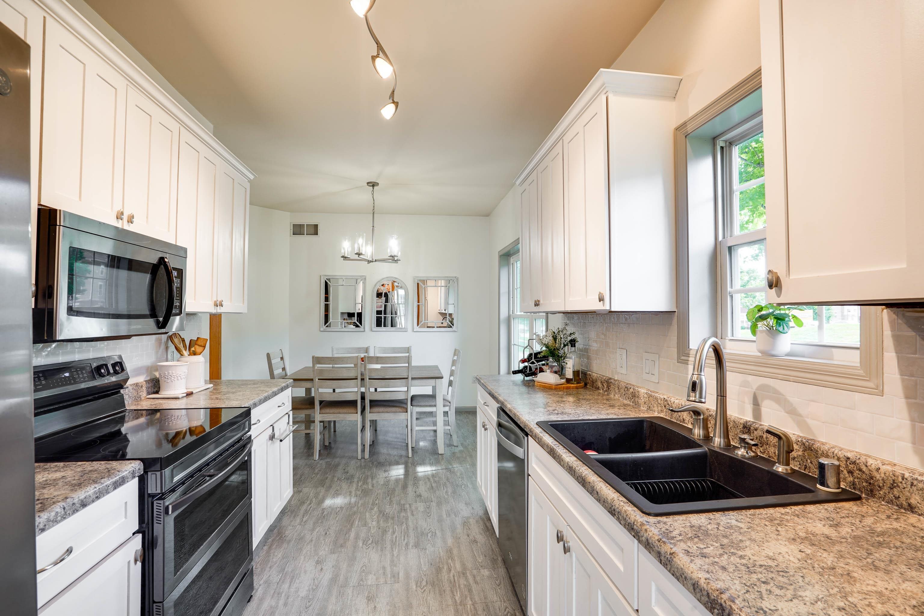 3833 Maple Grove Drive Madison, WI 53719 - Photo 18 of 51