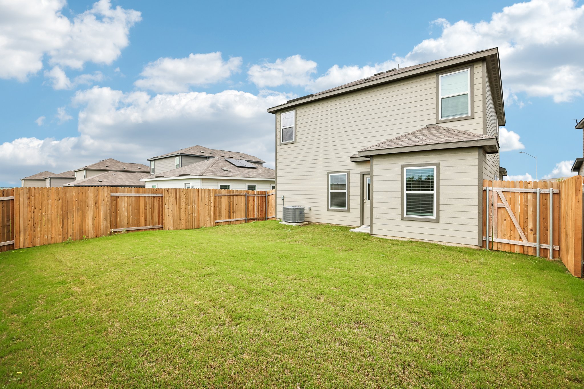 18400 Stellers Sea Street Elgin, TX 78621 - Photo 36 of 40