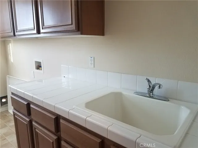 $3,400 | 42610 Meridian Way, Lancaster, CA 93536