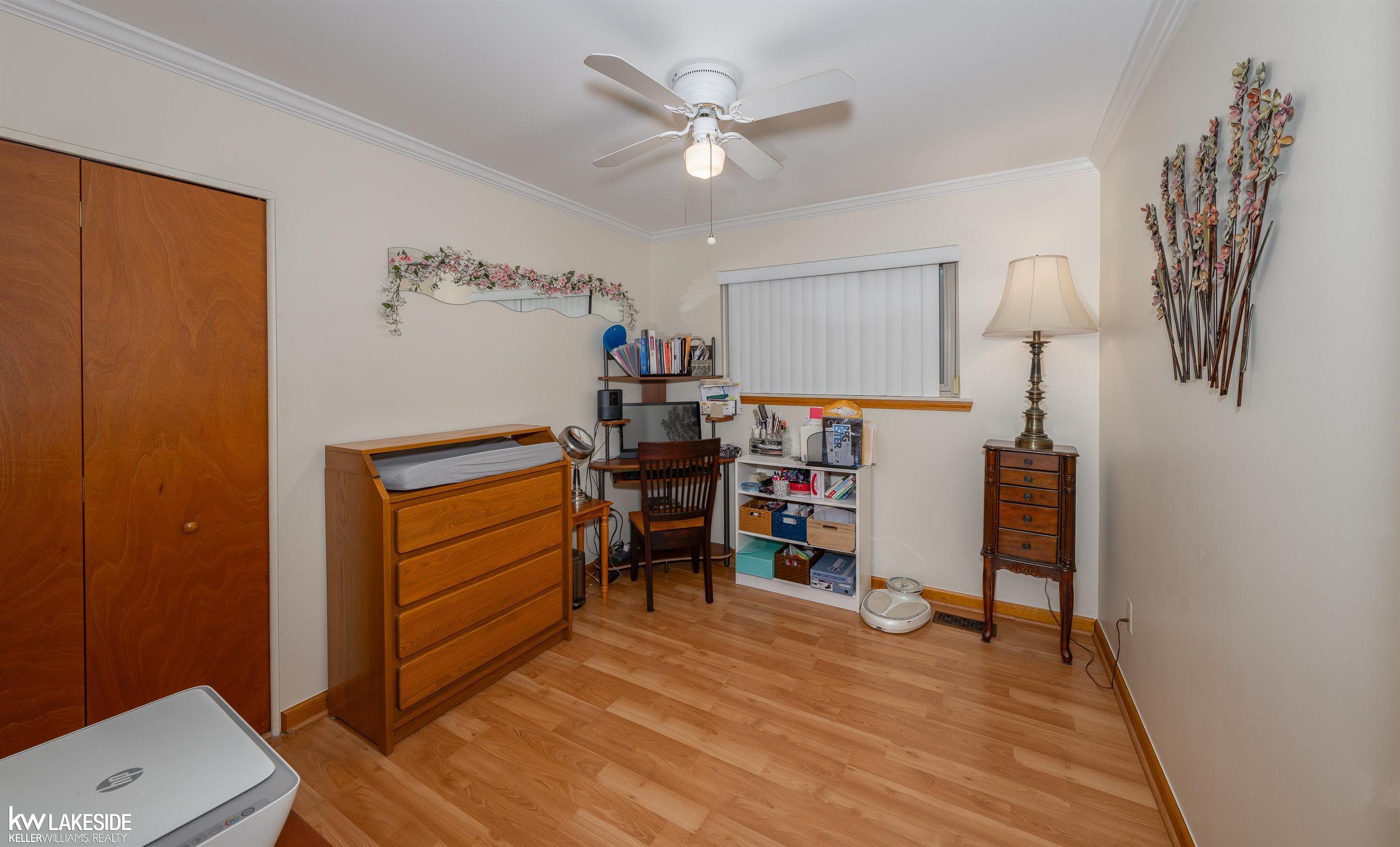18127 Rainbow Road Fraser, MI 48026 - Photo 26 of 39 50127253-25.JPG