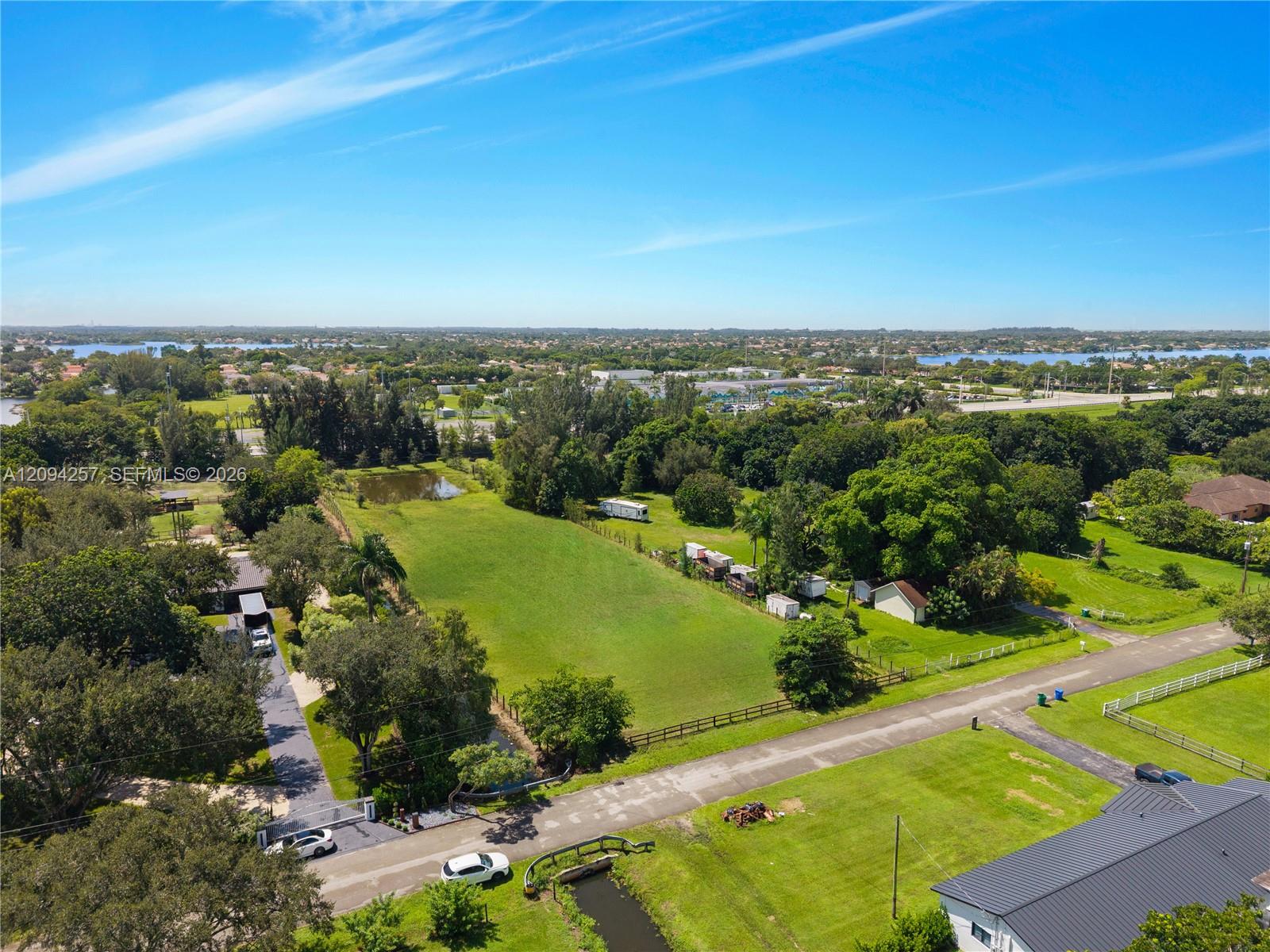 18100 Southwest 70th Place Southwest Ranches, FL 33331 - Photo 19 of 26 Gallery Image 19