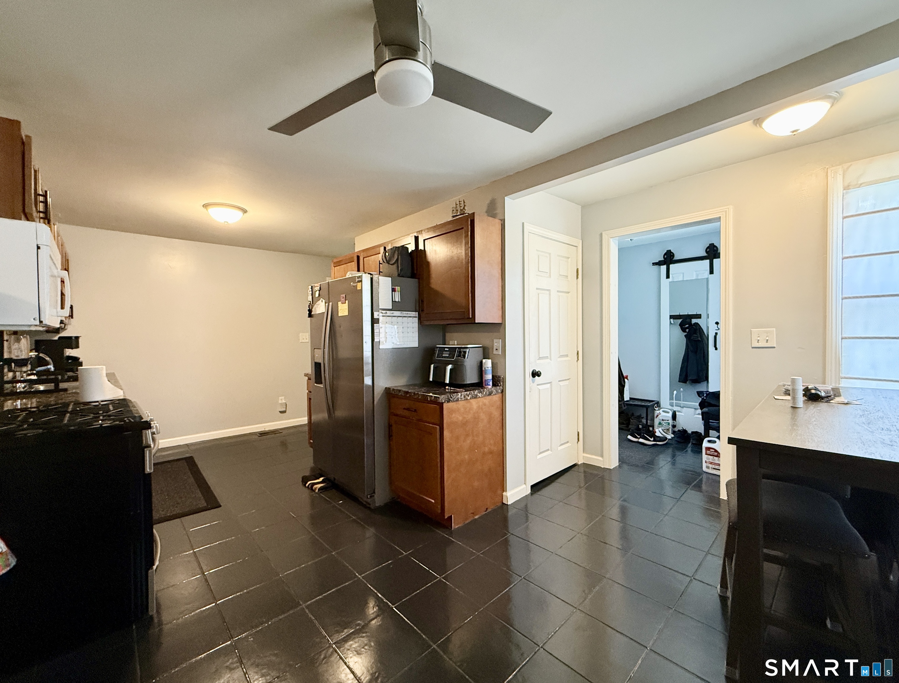 11 Silver Street Meriden, CT 06450 - Photo 10 of 32