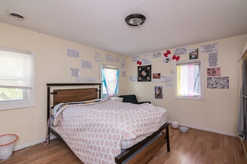 32 Randall Place Springfield, MA 01108 - Photo 23 of 34
