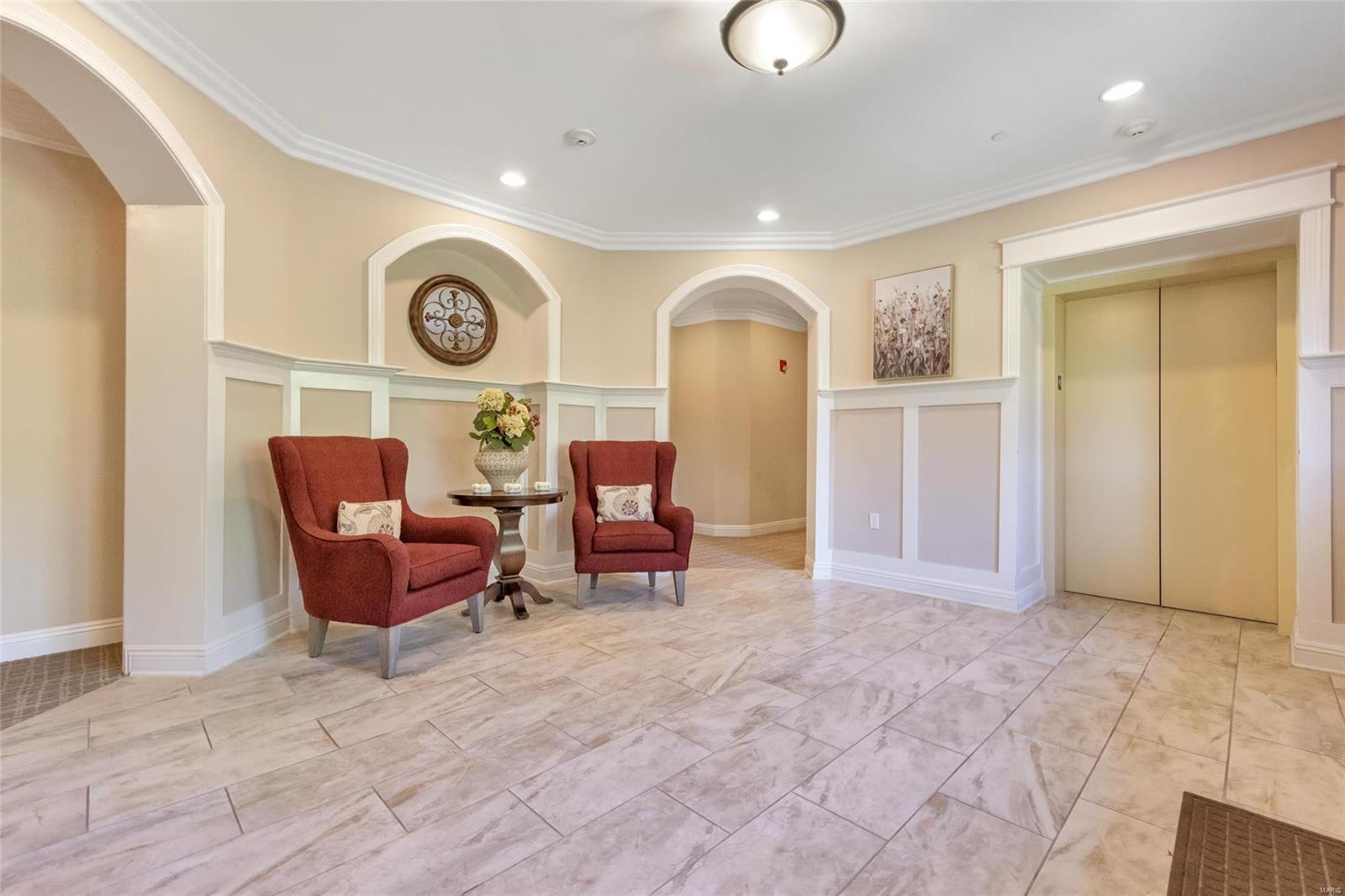 12420 Rott Road, Unit 2D Sunset Hills, MO 63127 - Photo 3 of 26 Gallery Image 3