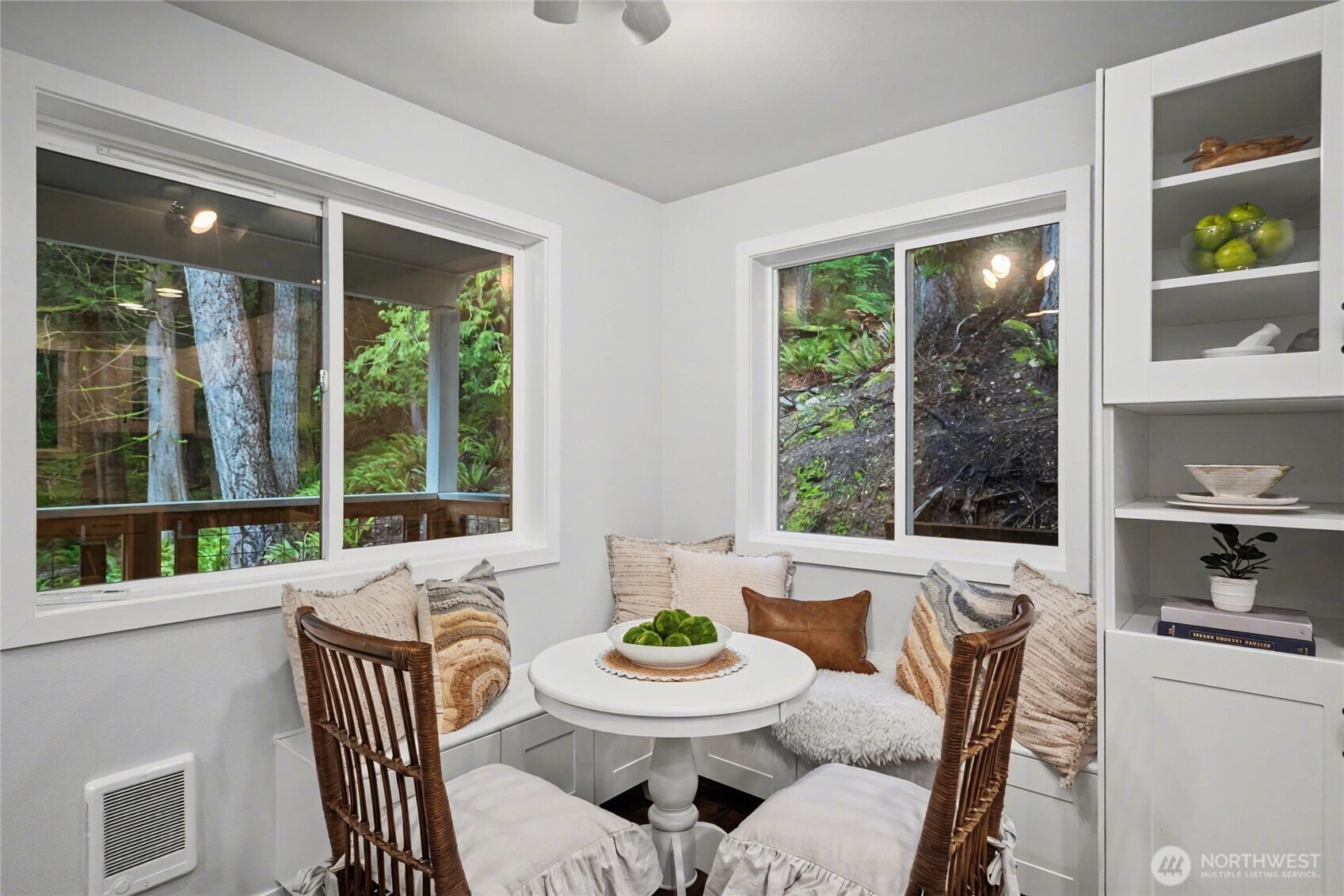 9 Summer Bell Lane Bellingham, WA 98229 - Photo 11 of 35