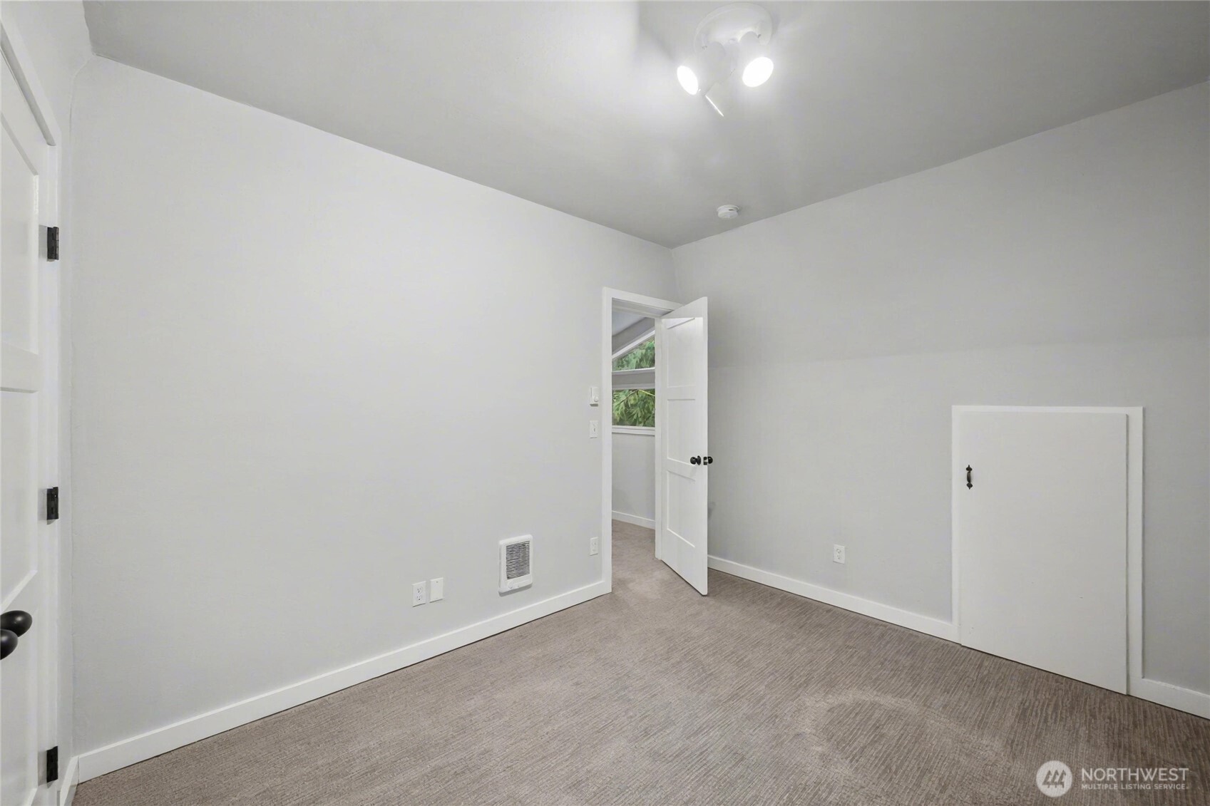 9 Summer Bell Lane Bellingham, WA 98229 - Photo 25 of 35