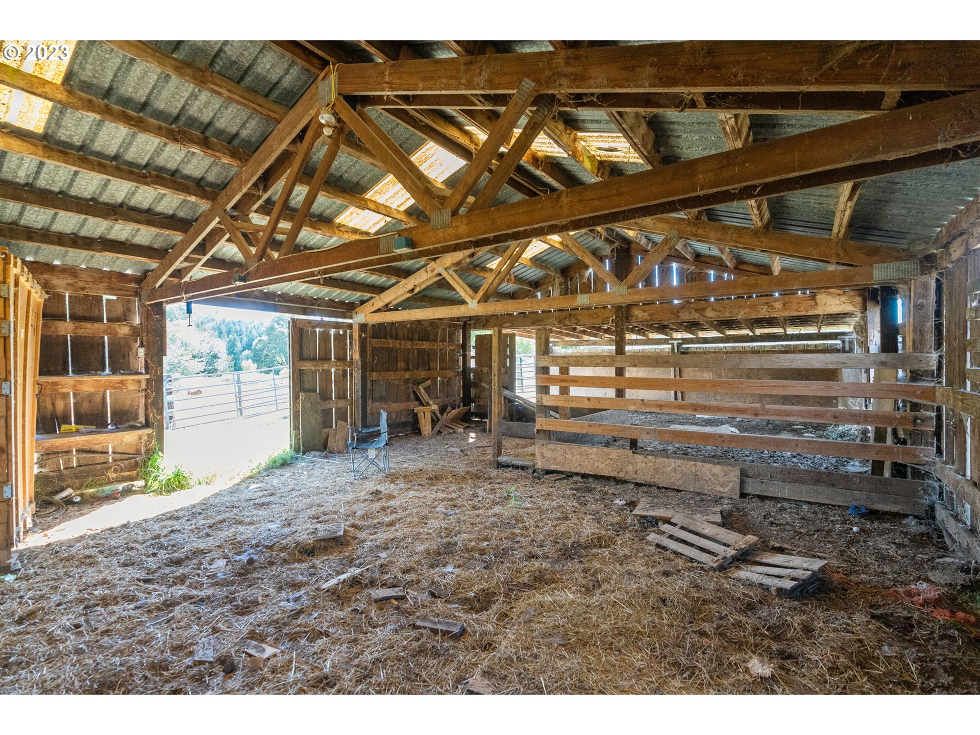 31170 Southwest Firdale Road Cornelius, OR 97113 - Photo 41 of 46 a view of a garage