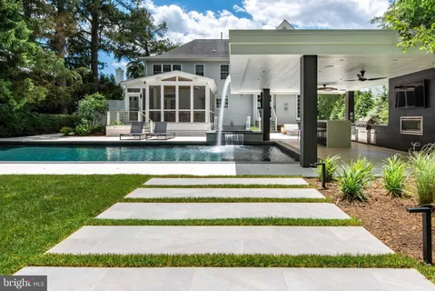 $2,995,000 | 6130 Ramshorn Drive, McLean, VA 22101