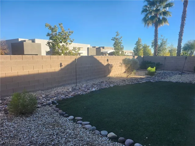 $2,455 | 5154 Walbrook Lane, Las Vegas, NV 89148
