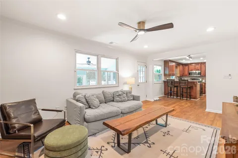 $525,000 | 425 Regency Drive, Charlotte, NC 28211
