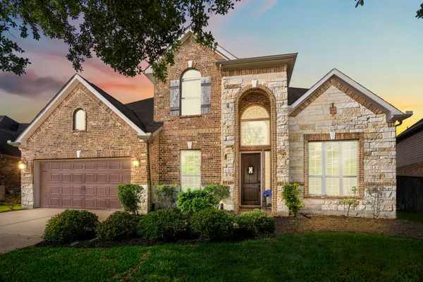 $560,000 | 6815 Cottonwood Crest Lane, Katy, TX 77493