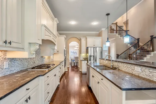 $560,000 | 6815 Cottonwood Crest Lane, Katy, TX 77493