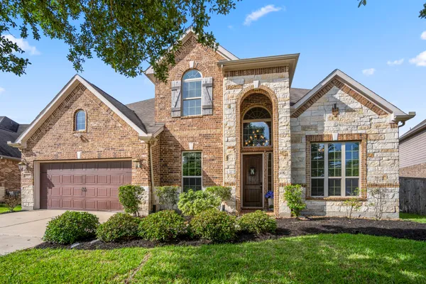 $560,000 | 6815 Cottonwood Crest Lane, Katy, TX 77493